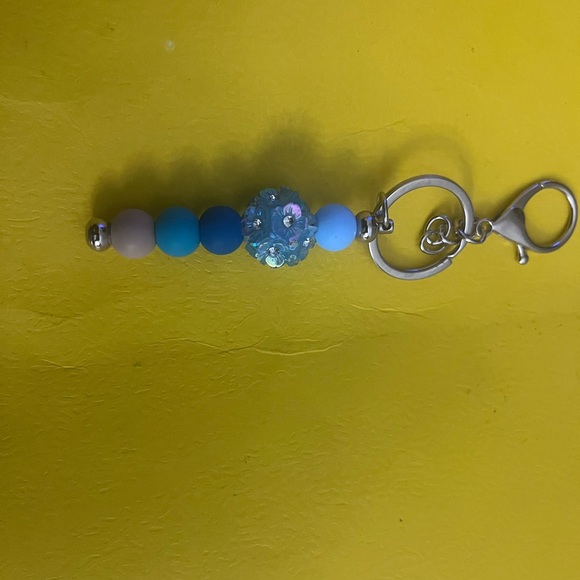 Blue Beaded Keychain - Picture 7 of 8